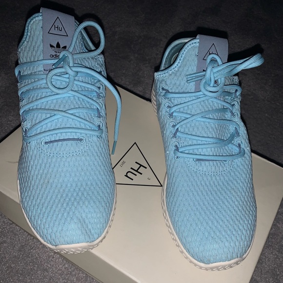 human race tennis blue